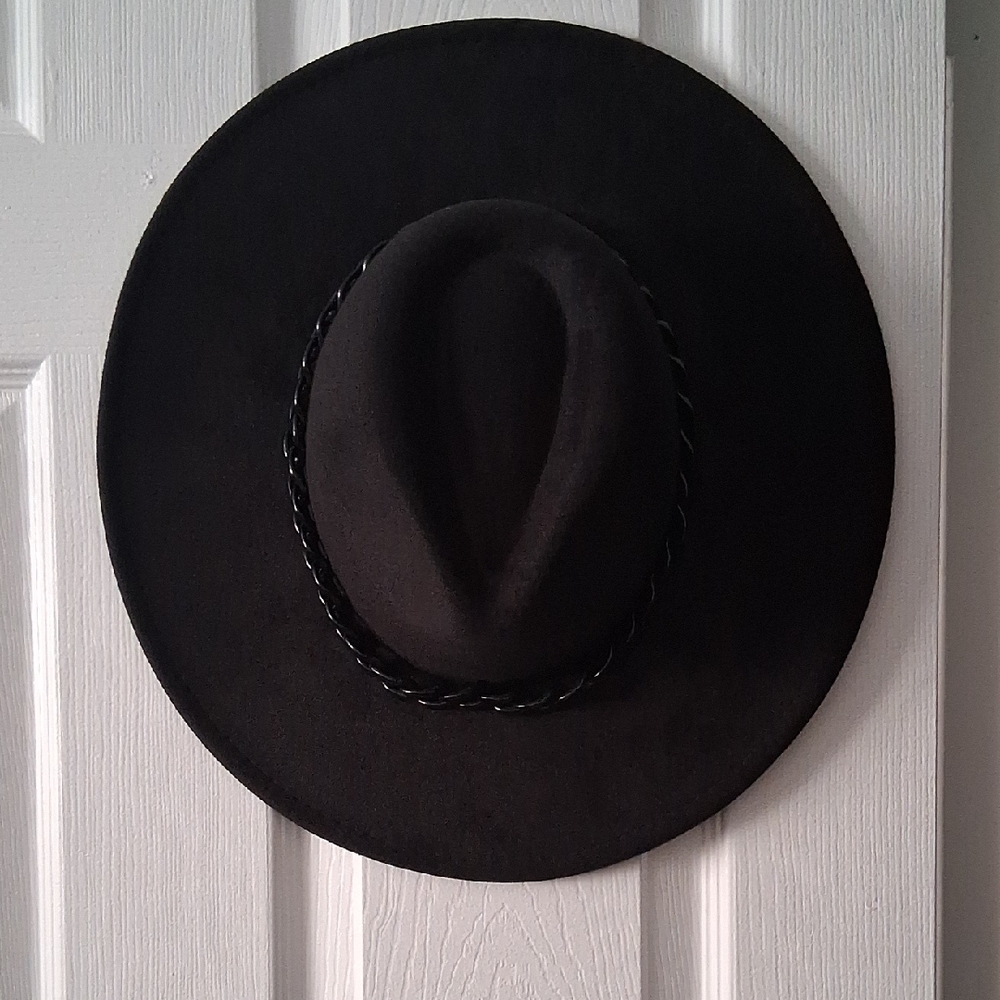 Vince Camuto Black Hat